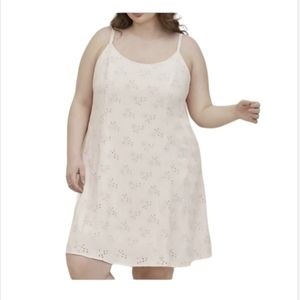 2x🥳H.P.🥳Torrid size 2, Trapeze cami dress, eyelet crepe light pink